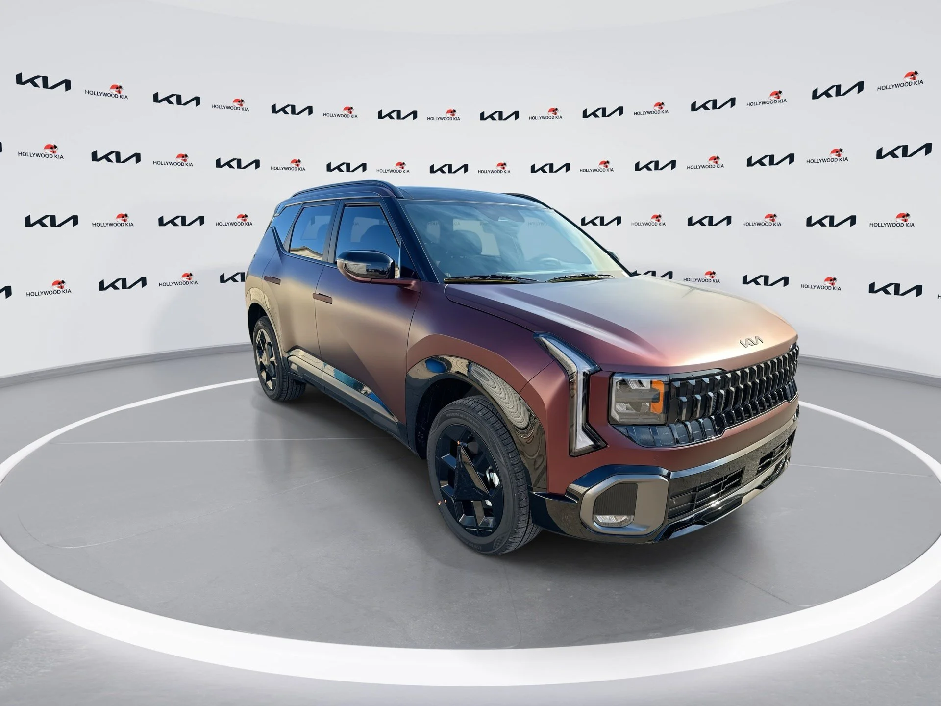 New 2027 Magma Red Matte Kia X-Line S image 2
