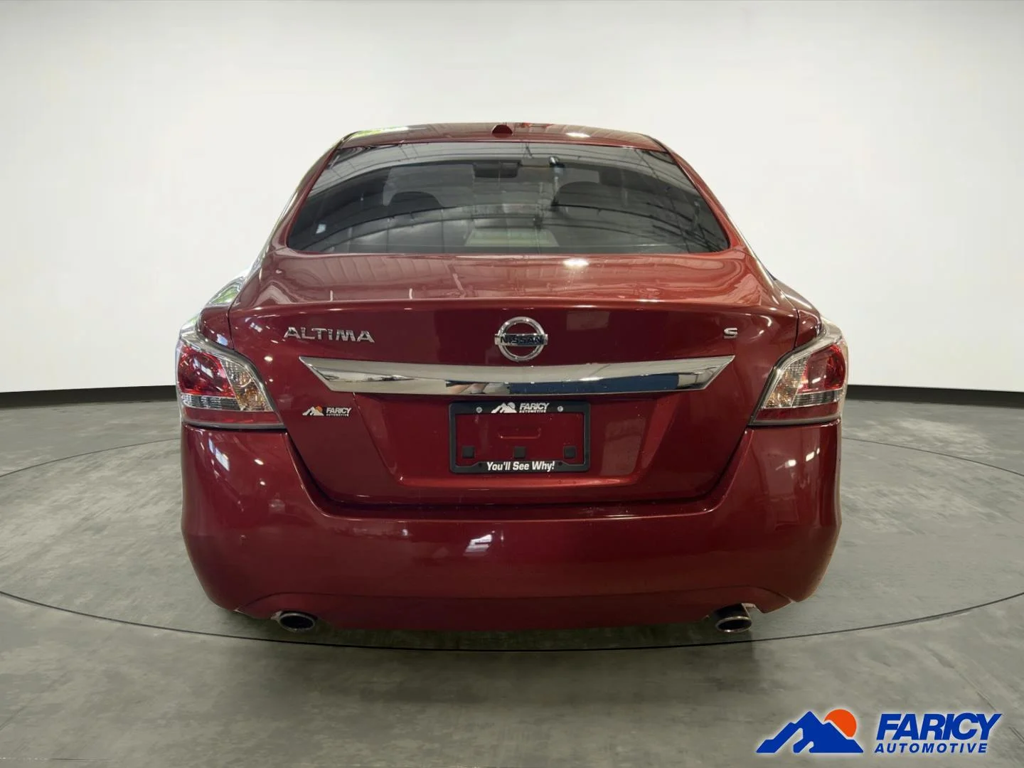 Used 2015 Cayenne Red Nissan 2.5 SV image 3