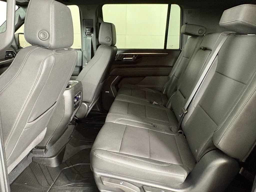 Used 2026 Gray Chevrolet Z71 image 40