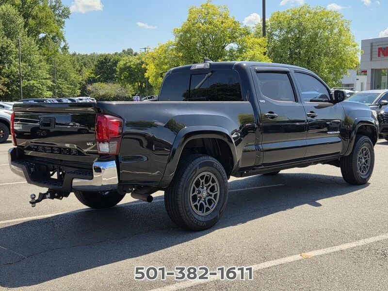 Used 2018 Midnight Black Metallic TOYOTA SR5 DOUBLE CAB 6