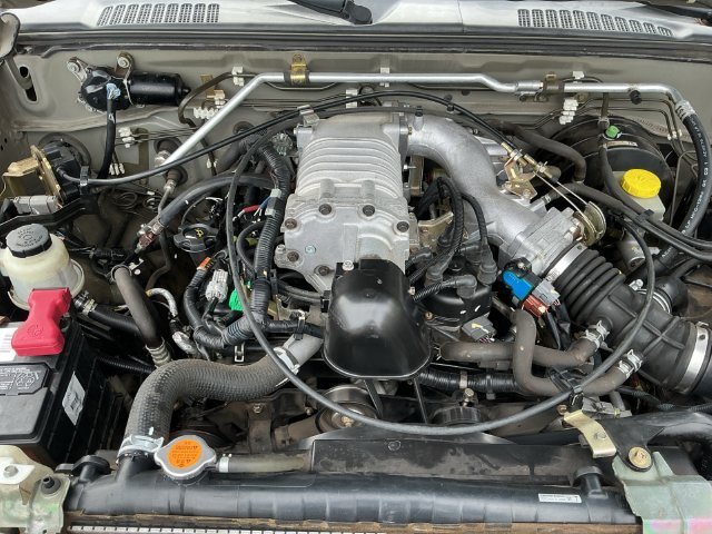 Used 2004  Nissan SC image 23