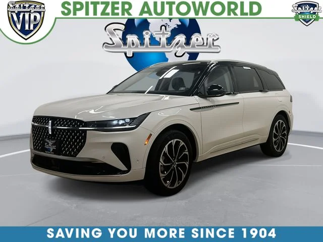 2024 Lincoln Nautilus Reserve AWD's photo
