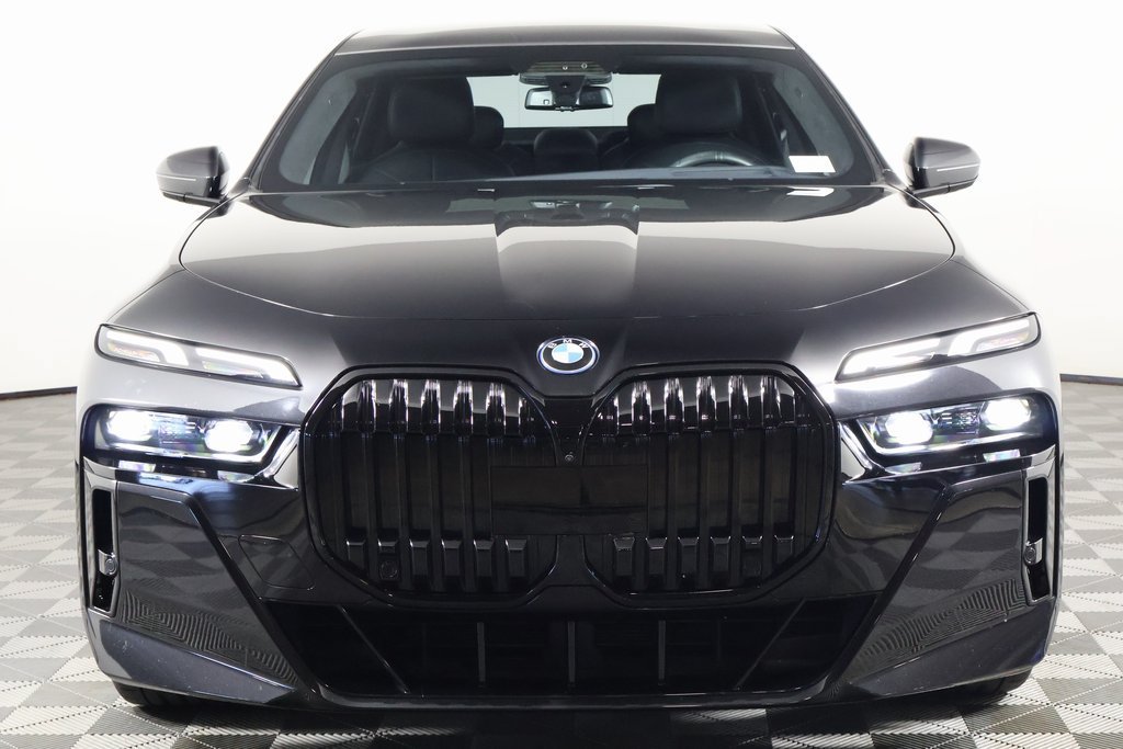 Certified Used 2023 Black Sapphire Metallic BMW xDrive60 image 2