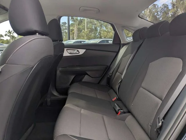 Used 2024 Black Kia LXS image 6