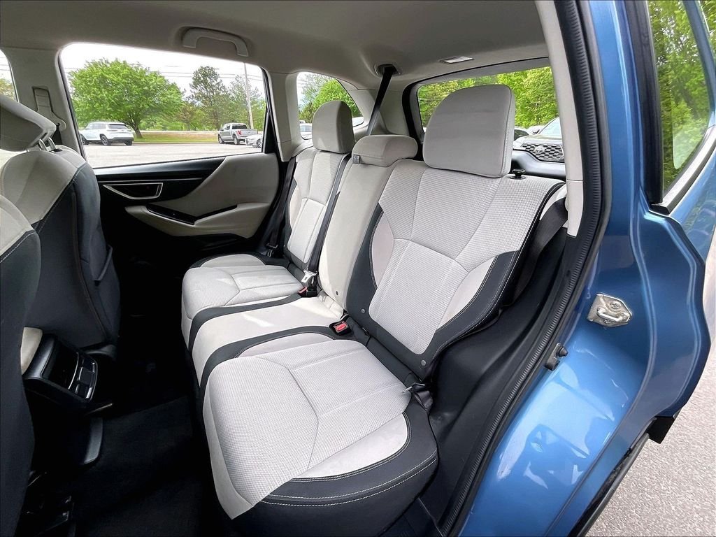 Used 2020 Blue Subaru Base image 25