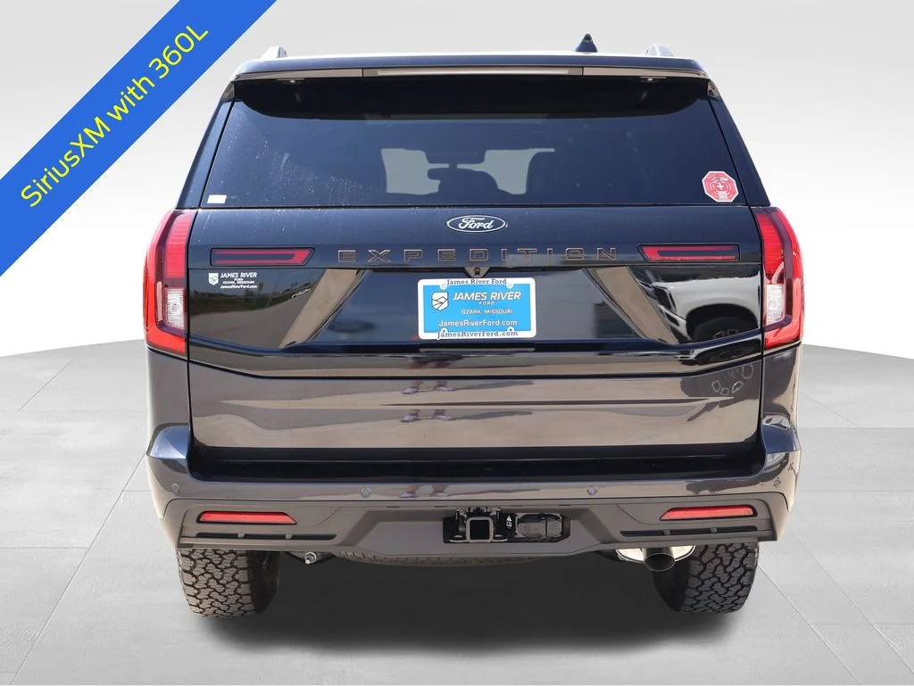 New 2026 Dark Matter Gray Metallic Ford Tremor® image 4