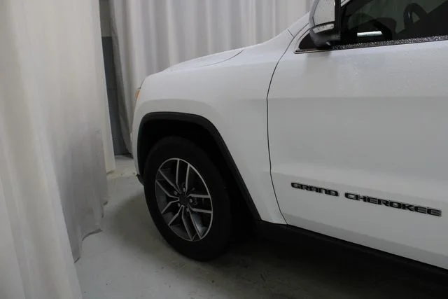 Used 2021 White Jeep Limited image 31