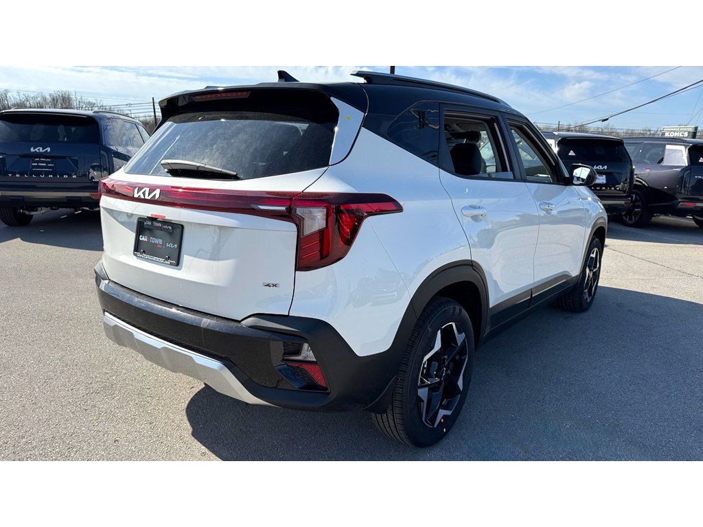 New 2026 Snow White Pearl Kia S image 4