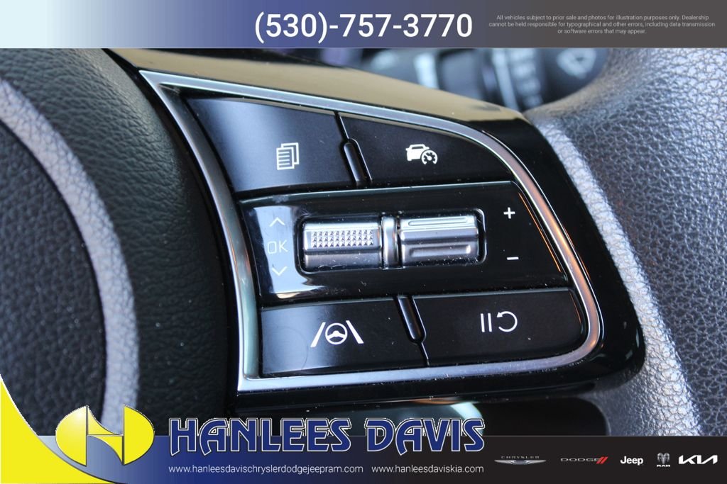 Used 2023 Red Kia LXS image 27