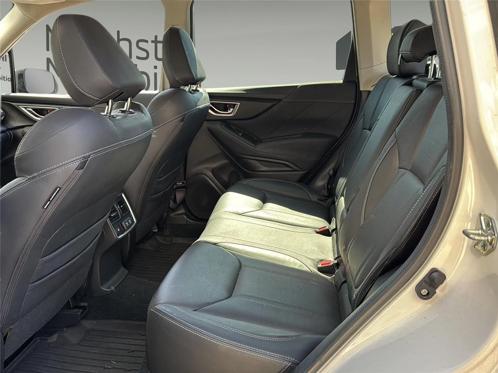 Used 2022 Crystal White Pearl Subaru Touring image 28