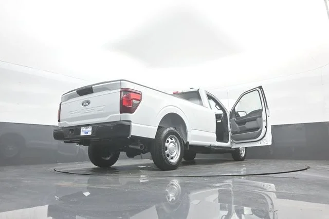 New 2026 Oxford White Ford XL image 42