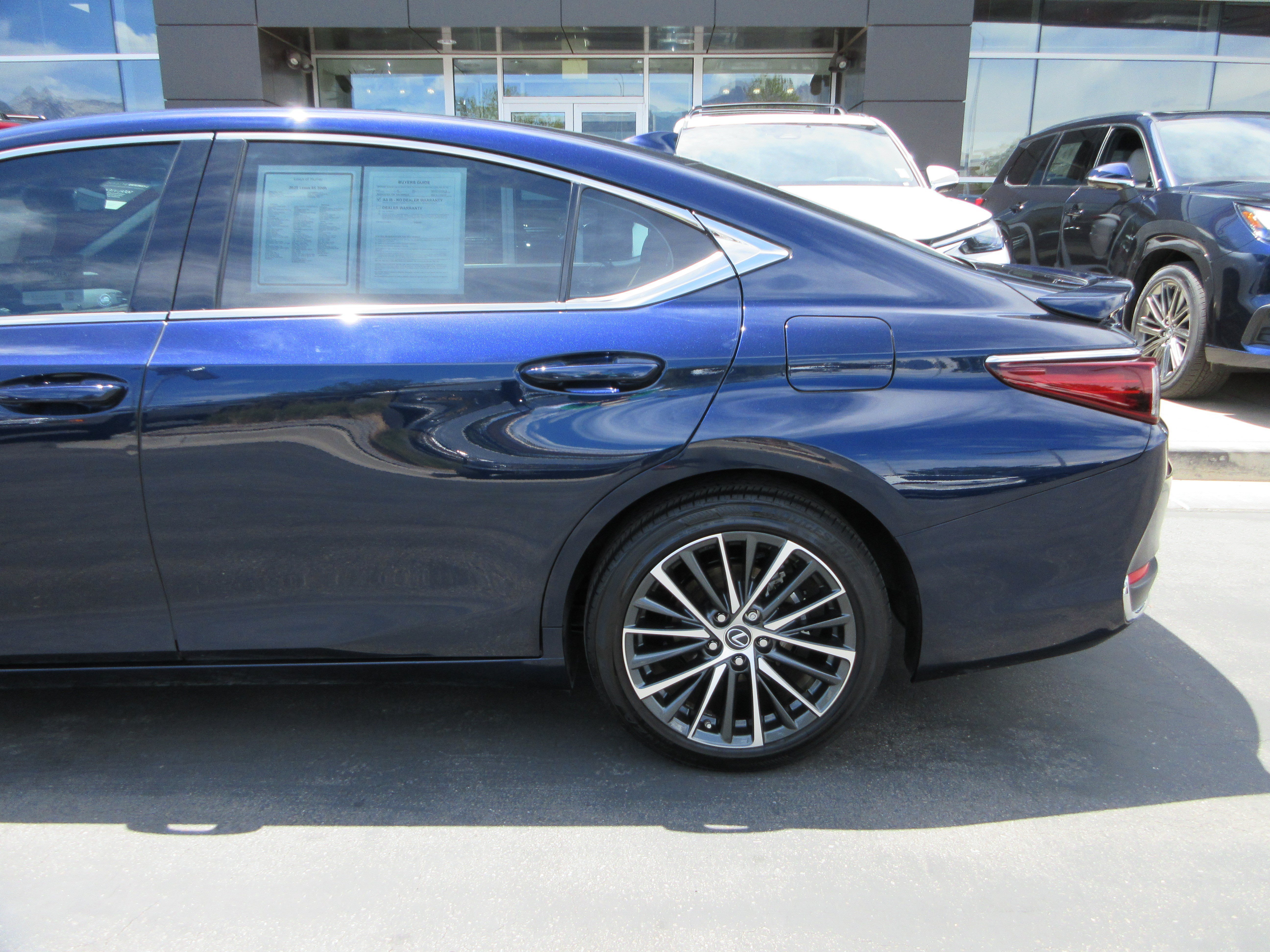 Used 2025 Nightfall Mica Lexus 300h image 4