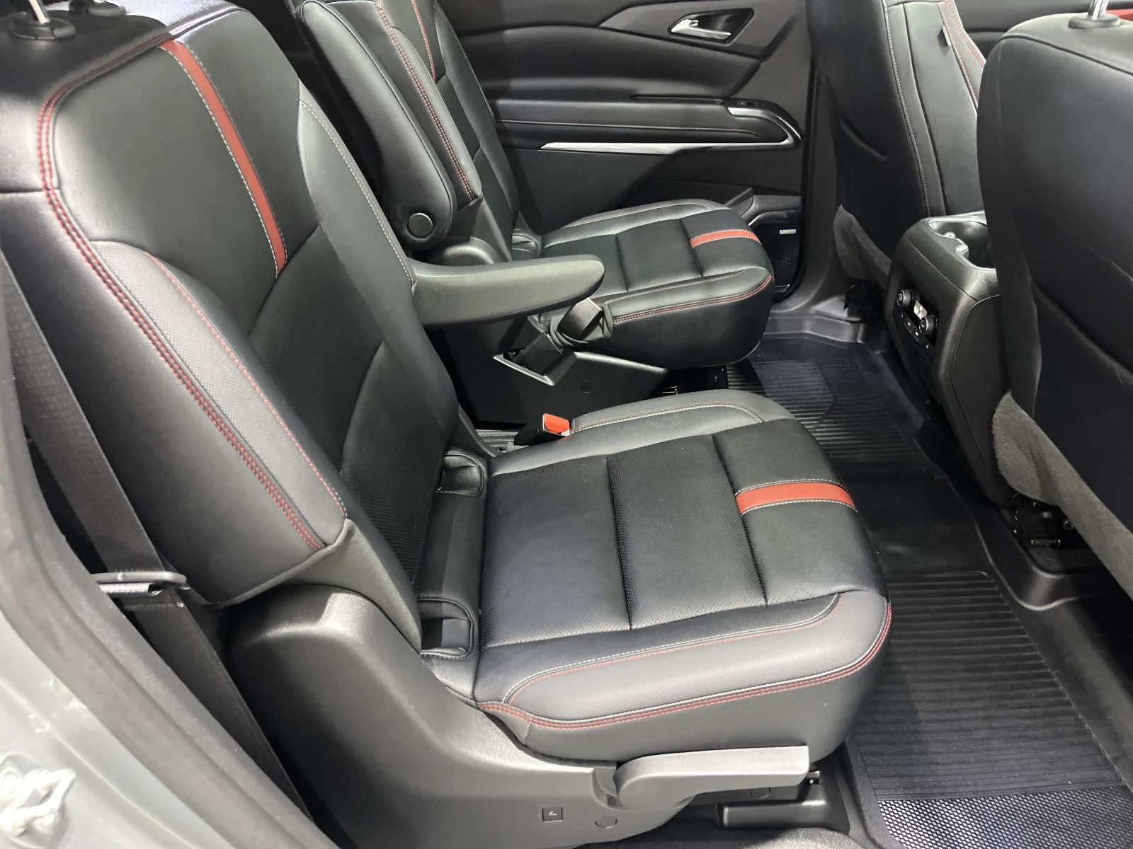 Used 2024 Sterling Gray Metallic Chevrolet RS image 31