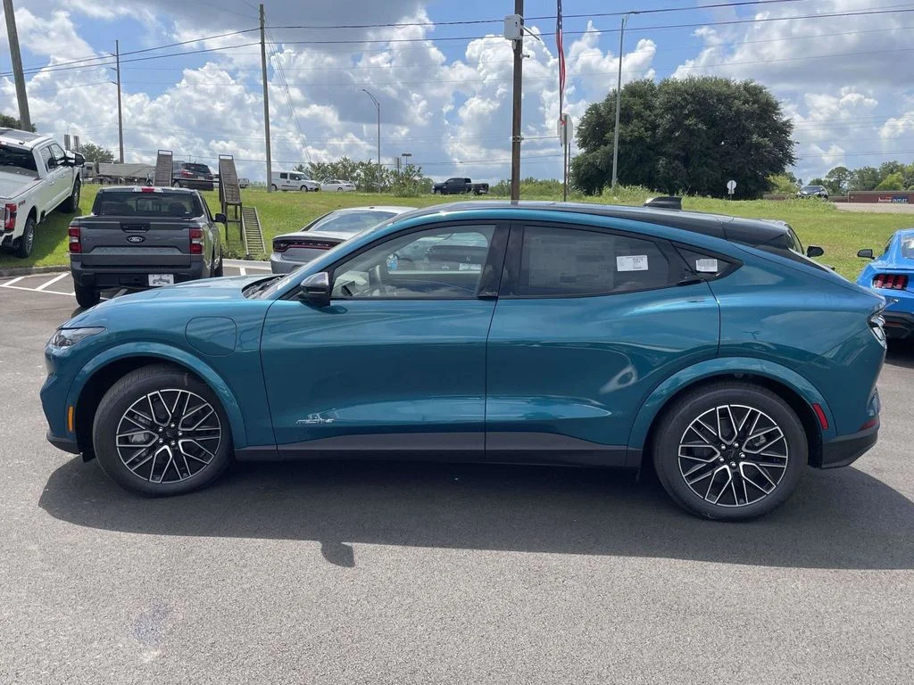 New 2026 Blue Ford Premium image 6