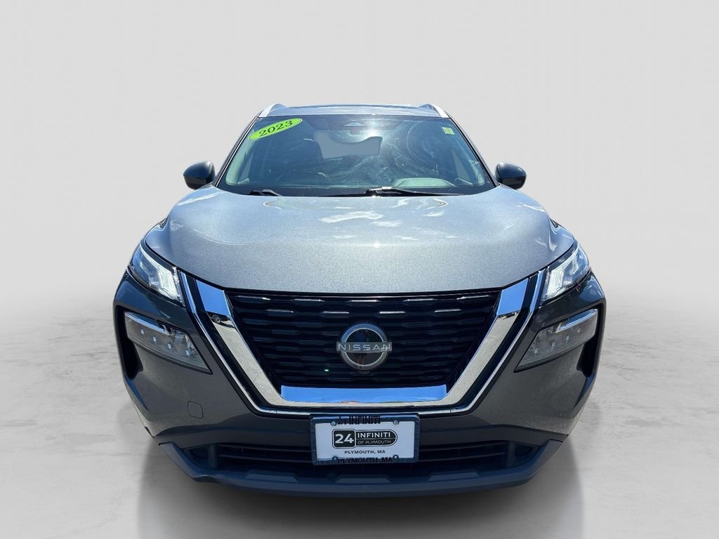 Used 2023 Gray Nissan SV image 7