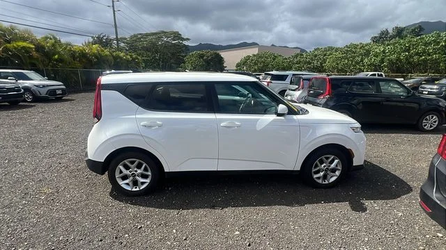Certified Used 2022 White Kia LX image 6
