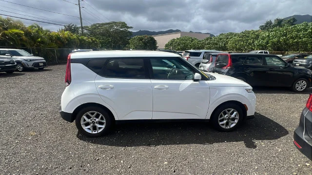 Certified Used 2022 White Kia LX image 6