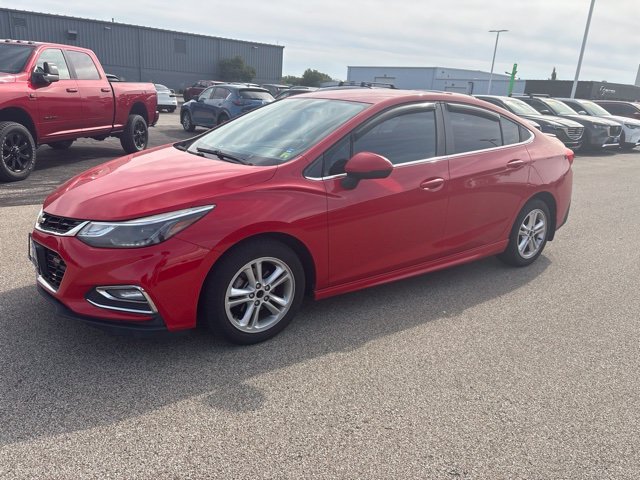 Used 2017  Chevrolet LT image 2
