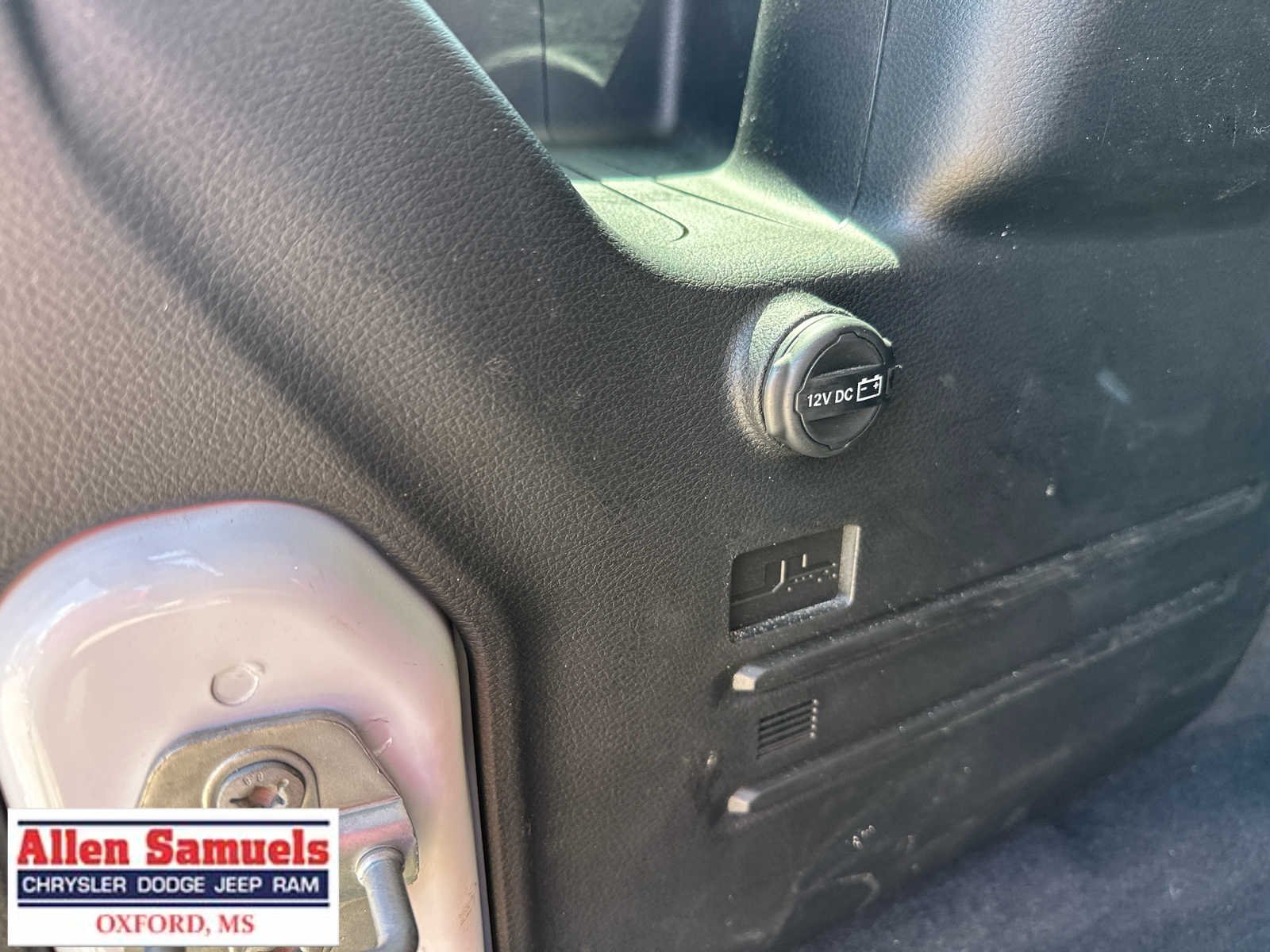 Certified Used 2025 Bright White Clearcoat Jeep Sahara image 37