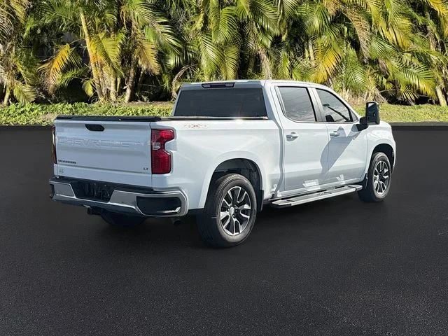 Used 2023 White Chevrolet LT image 4