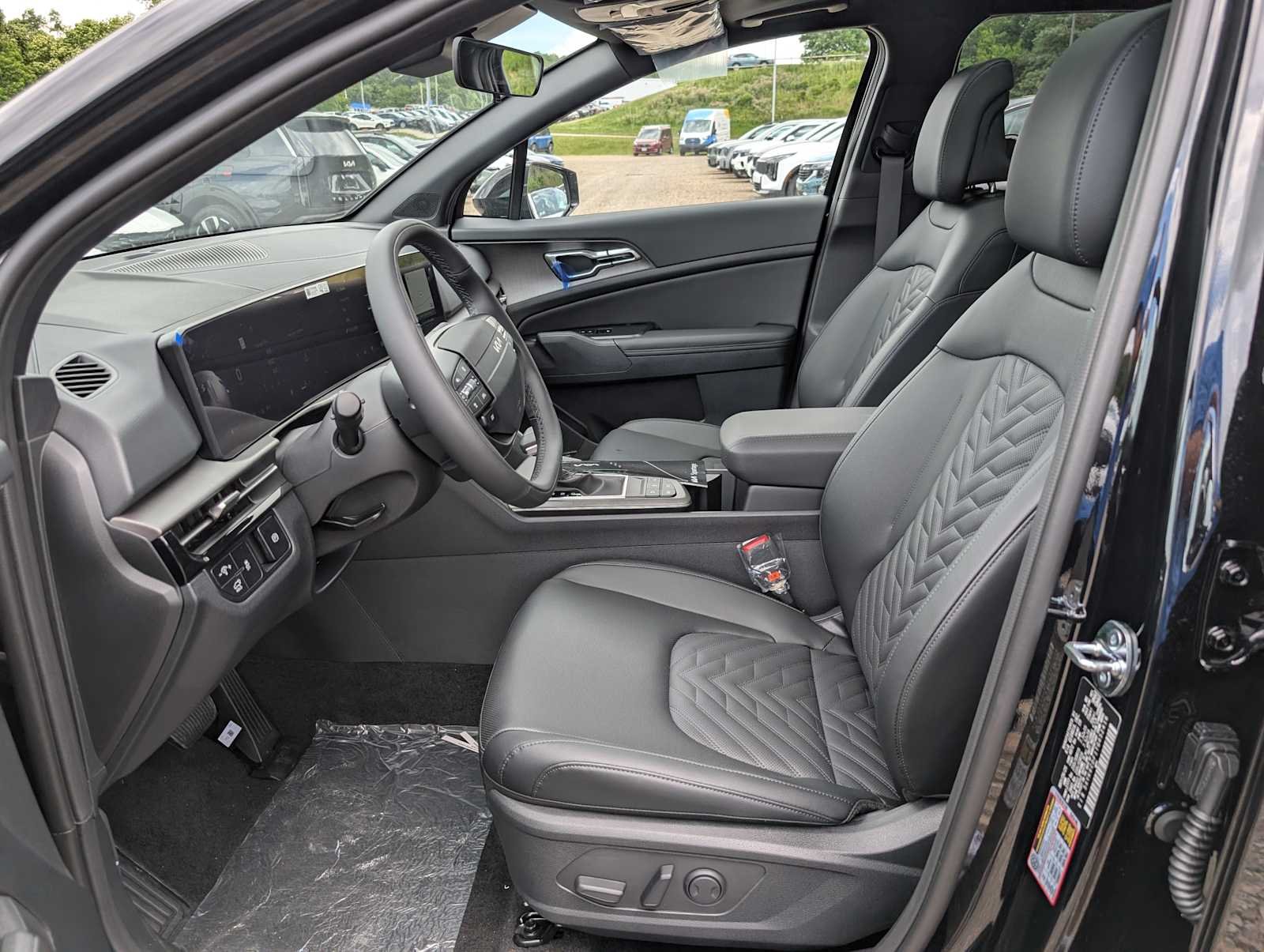 New 2026 Ebony Black Kia X-Line image 4