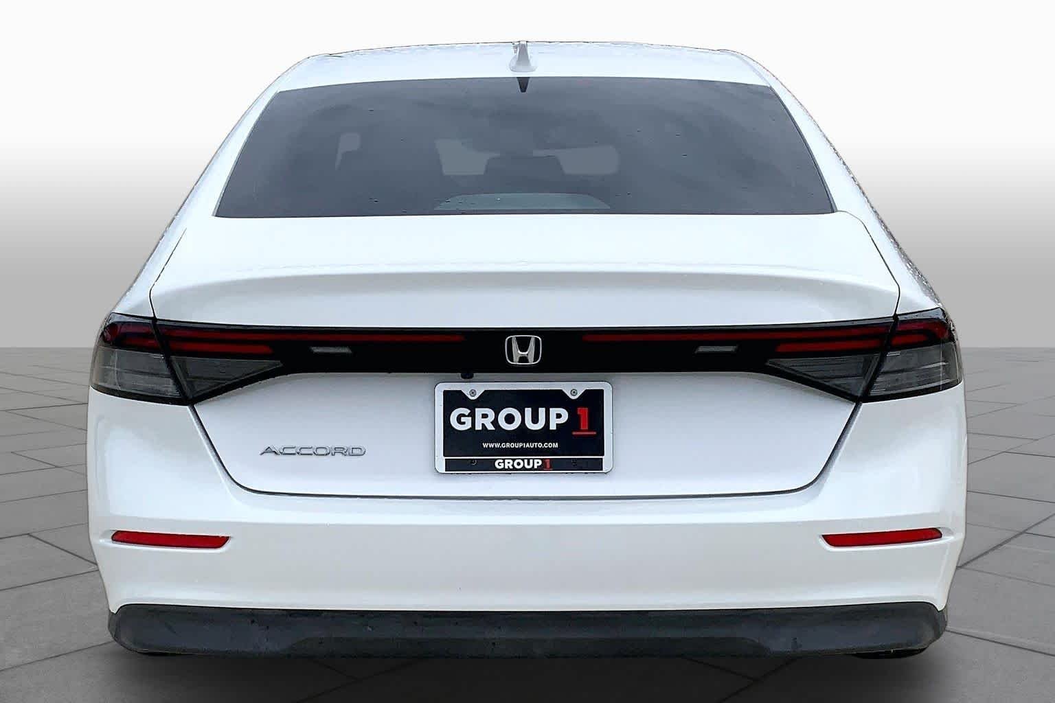 Used 2023 Meteorite Gray Metallic Honda EX image 5
