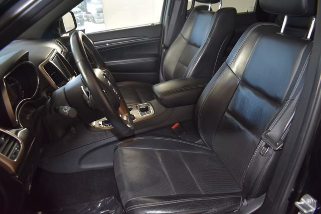 Used 2017 Black Jeep Limited image 30