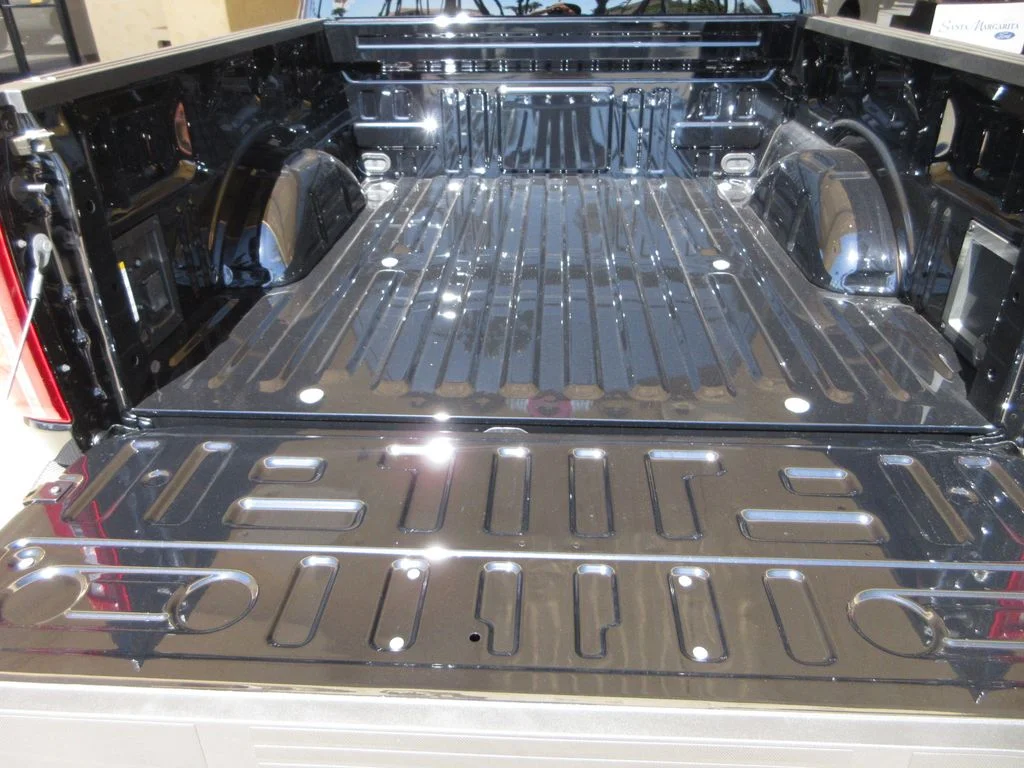 New 2026 Agate Black Metallic Ford XLT image 27