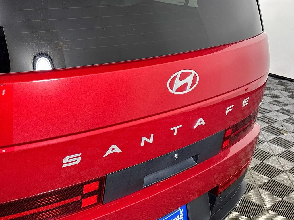 Used 2025 Red Hyundai SEL image 23