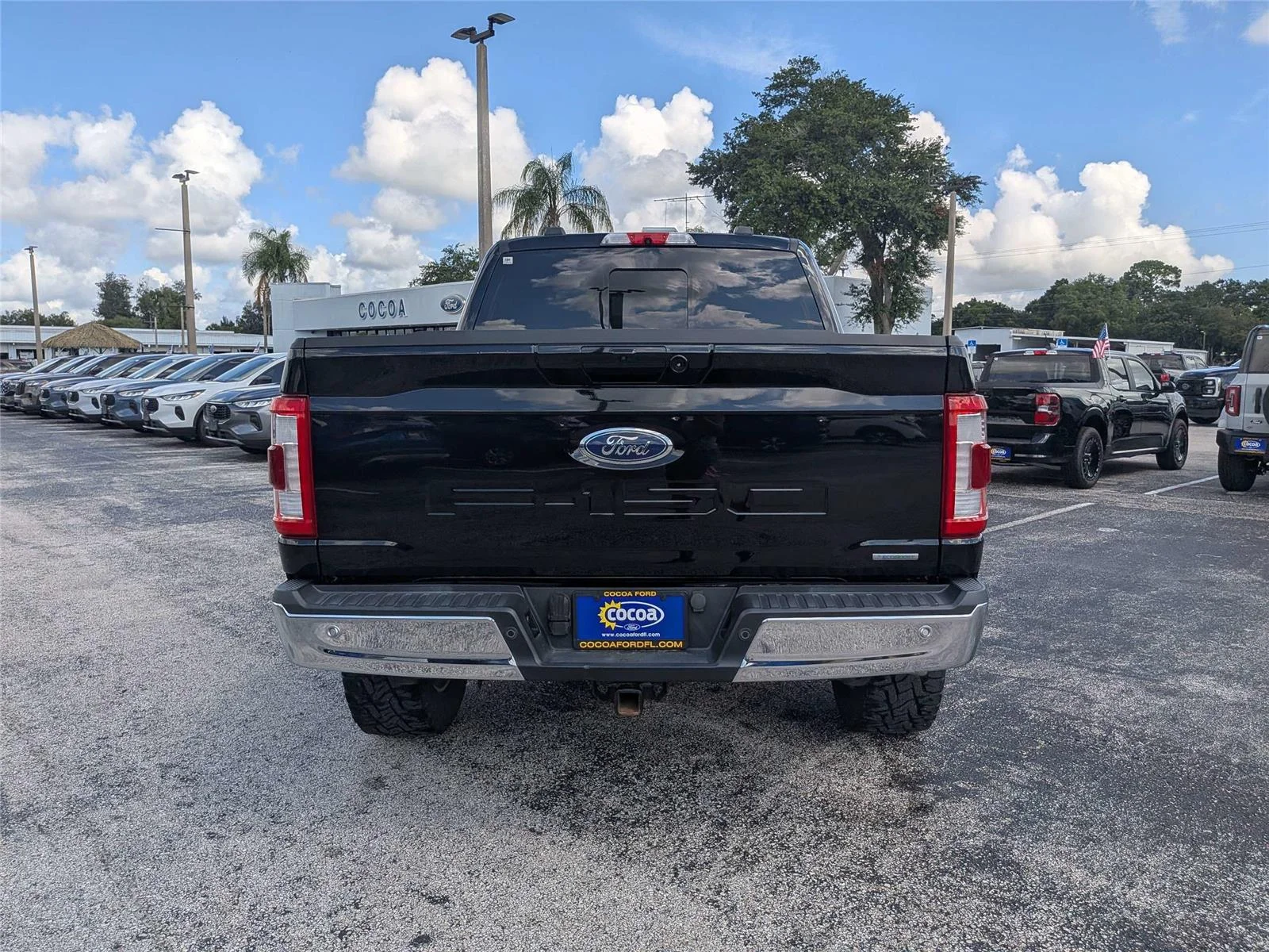 Certified Used 2022 Black Ford Lariat image 4