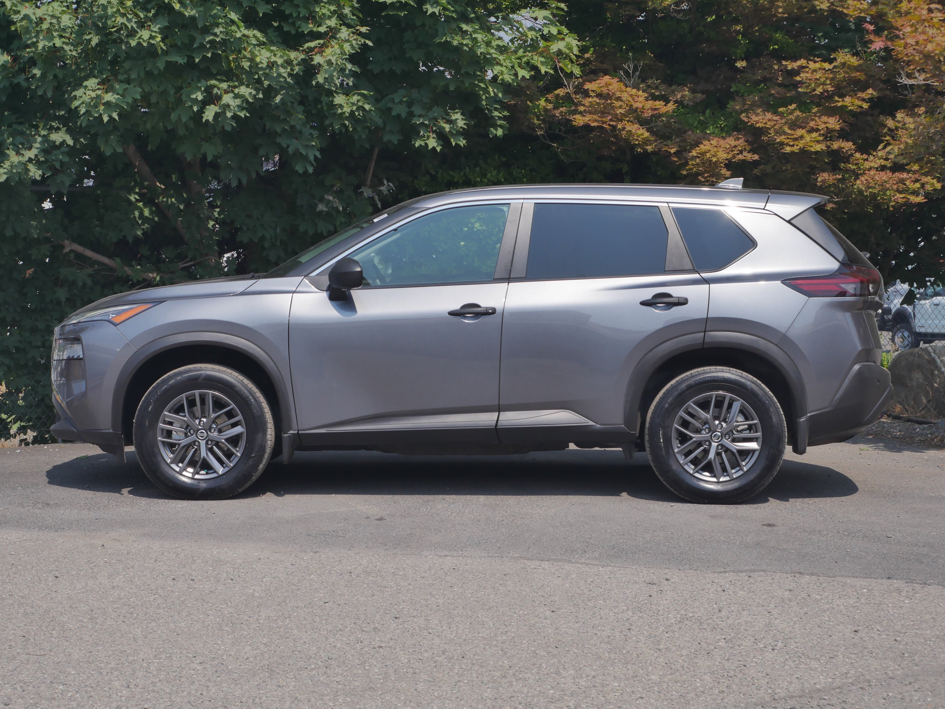 Certified Used 2021 Super Black Nissan S image 13