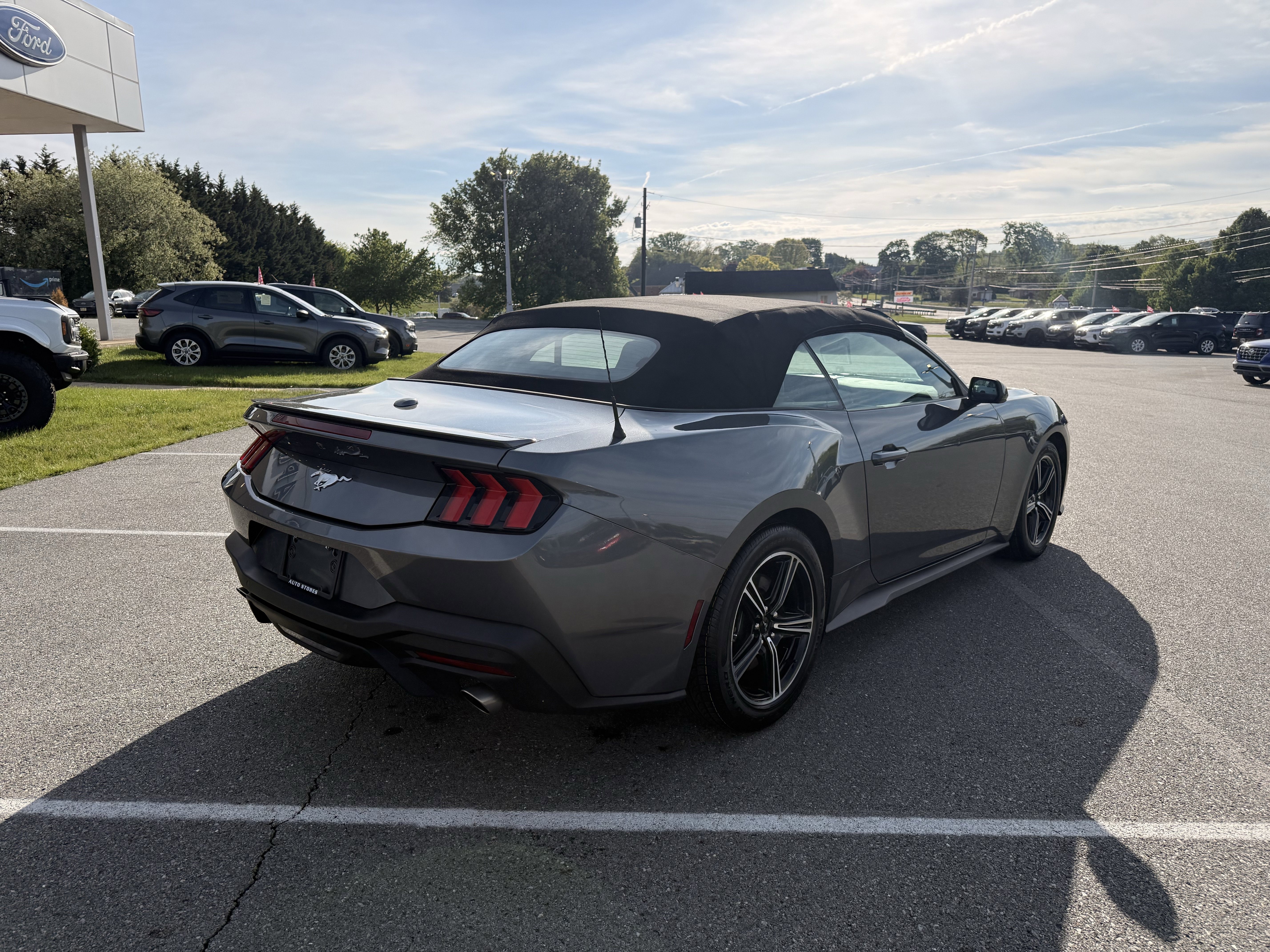 Used 2025 Gray Metallic Ford EcoBoost Premium image 7