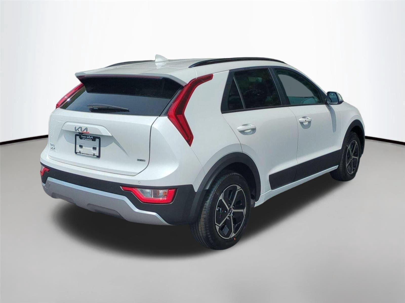 New 2026 Snow White Pearl Kia EX image 5