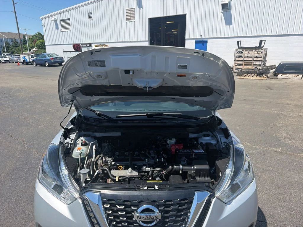 Certified Used 2020 Brilliant Silver Metallic Nissan S image 34