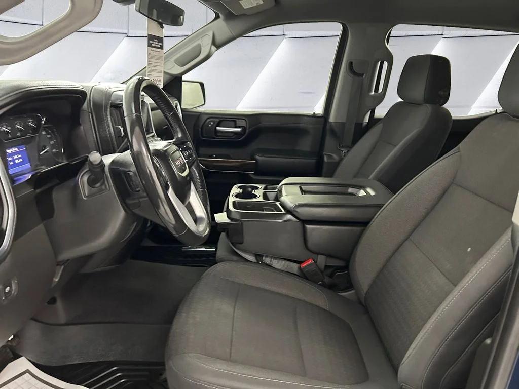 Used 2020 Blue GMC Elevation image 7