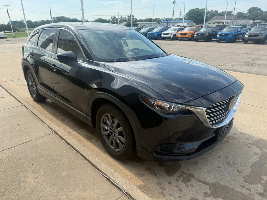 Used 2018 Jet Black Mica Mazda Sport image 4