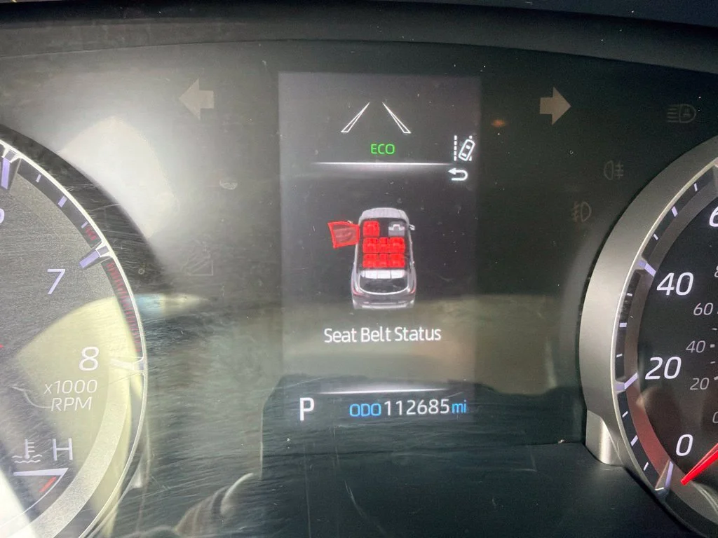 Used 2022 Magnetic Gray Metallic Toyota LE image 23
