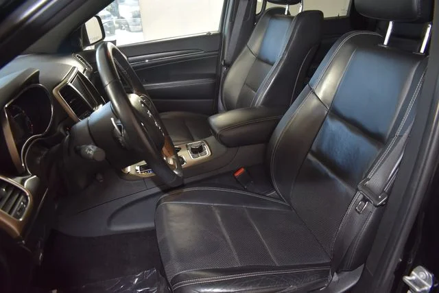 Used 2017 Black Jeep Limited image 30