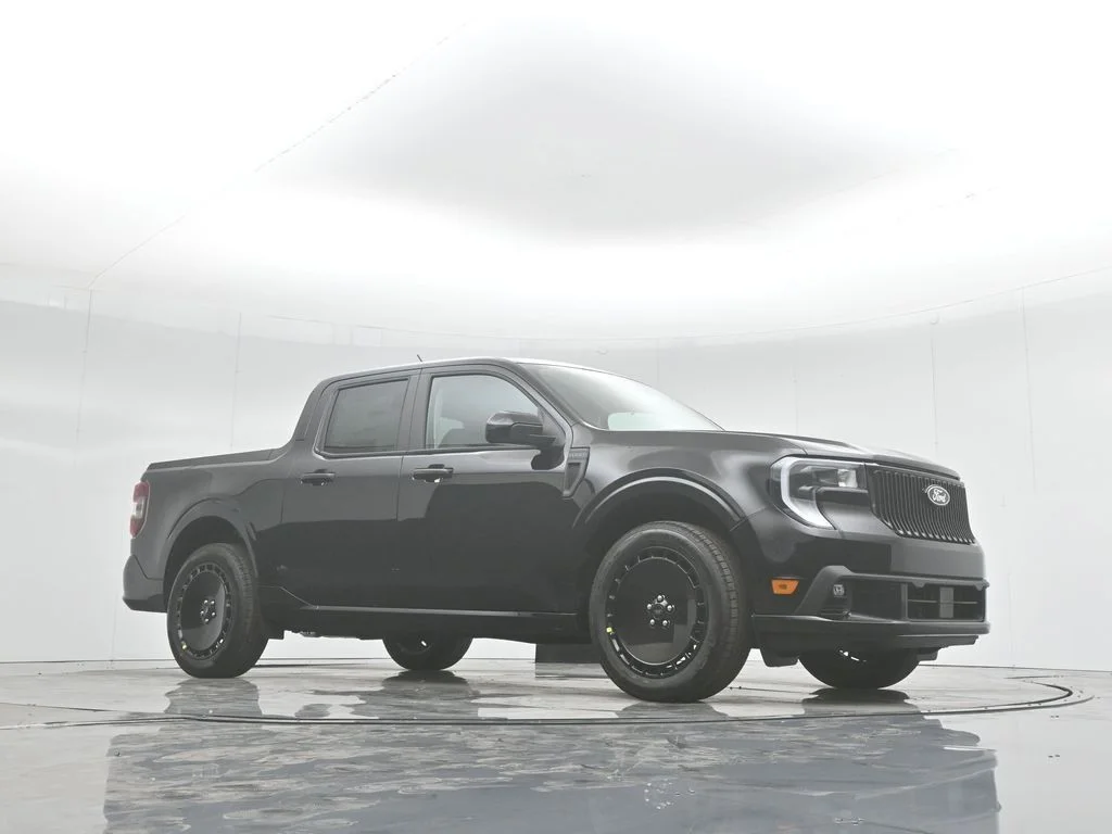New 2025 Black Ford Lobo Standard image 31