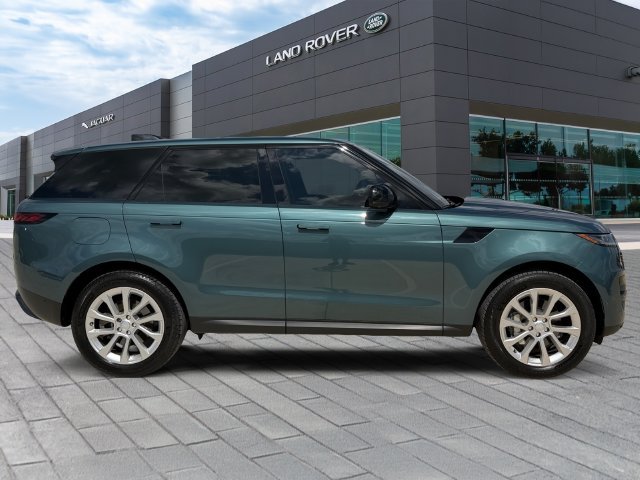 Used 2023 Giola Green Metallic Land Rover SE image 6