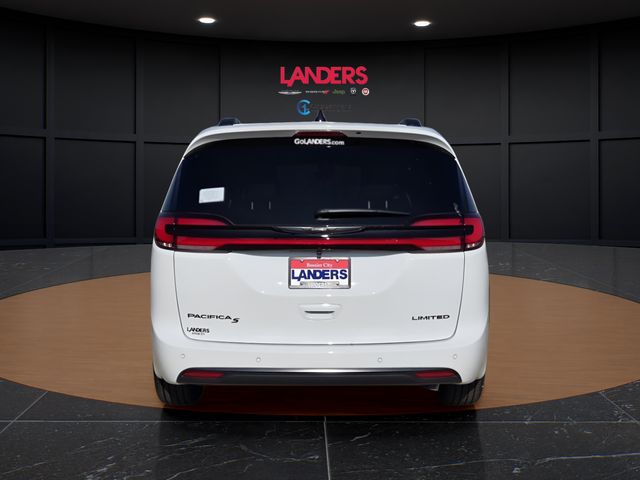 New 2026 Bright White Clear-Coat Exterior Paint Chrysler Limited image 2