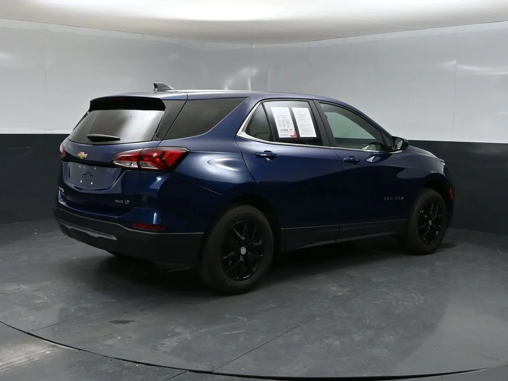 Certified Used 2022 Blue Chevrolet LT image 4