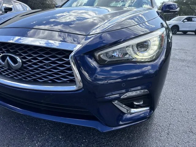 Used 2023 Blue INFINITI LUXE image 9