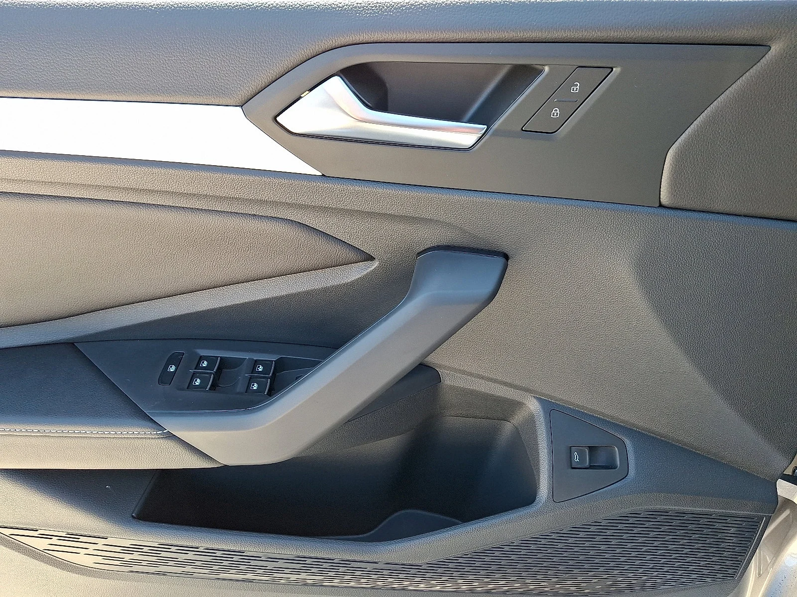 2026 Volkswagen Jetta Sport - Photo 9