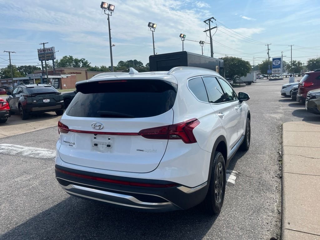 Used 2023 White Hyundai Blue image 4