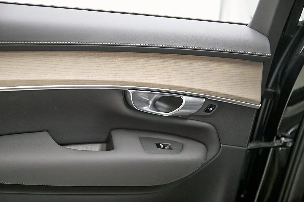 2026 Volvo XC90 Plus - Photo 19