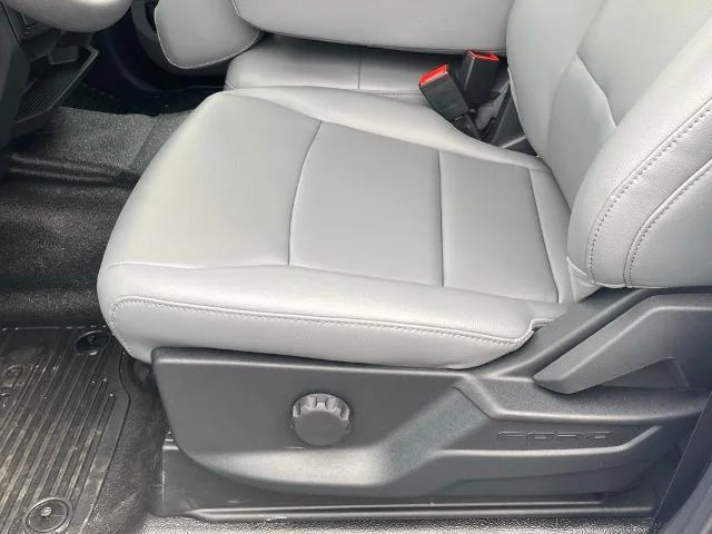 New 2026 Oxford White Ford F-350® XL image 24
