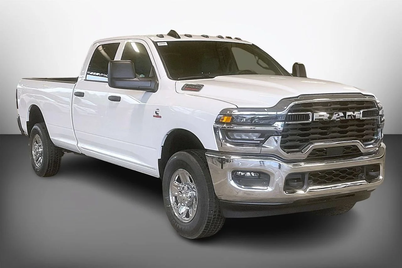 New 2026 Bright White Clear-Coat Exterior Paint RAM Tradesman image 2