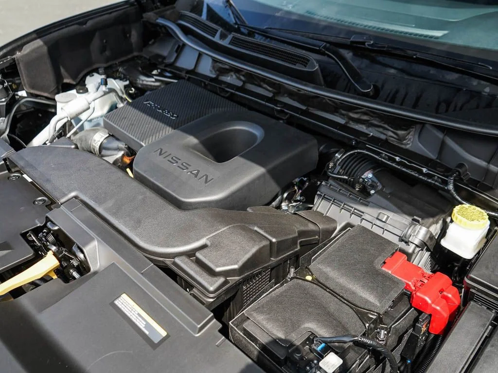 New 2026 Gun Metallic Nissan SL image 7