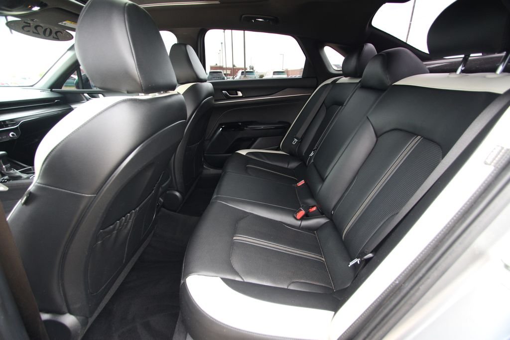 Used 2025 Gray Kia GT-Line image 7